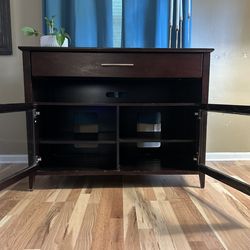 Tv Stand/Console