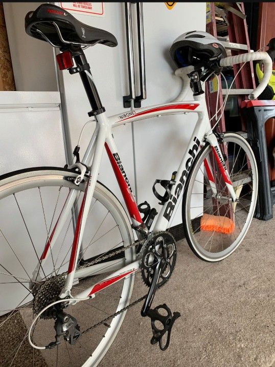 Beautiful Bianchi C2C Road Bike