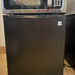 Selling fridge: barely used, new 