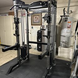 Vesta Fitness PRO SERIES 2-1 Ultimate Half Rack Functional Trainer/Gym Equipment/ Home Gym/ Fitness/ FREE DELIVERY 🚚 