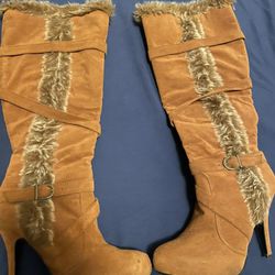 Size 9 Brown fur boots