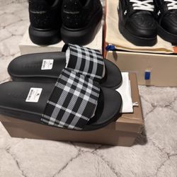 DIOR CHECKED SLIDES Size 10/43 