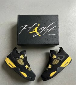 Jordan 4 yellow thunder