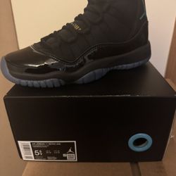 Air Jordan 11 Gamma – Size 5.5Y (GS) – Brand New With Receipt