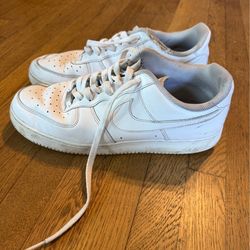 Men’s white Air Force’s
