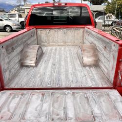 Custom Bed Liner Service