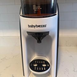 Baby Brezza Formula Pro