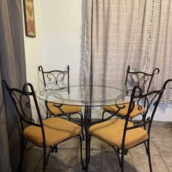 Iron Glass Table 4 Iron Chairs