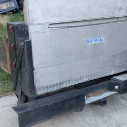 Thieman Hydraulic Lift