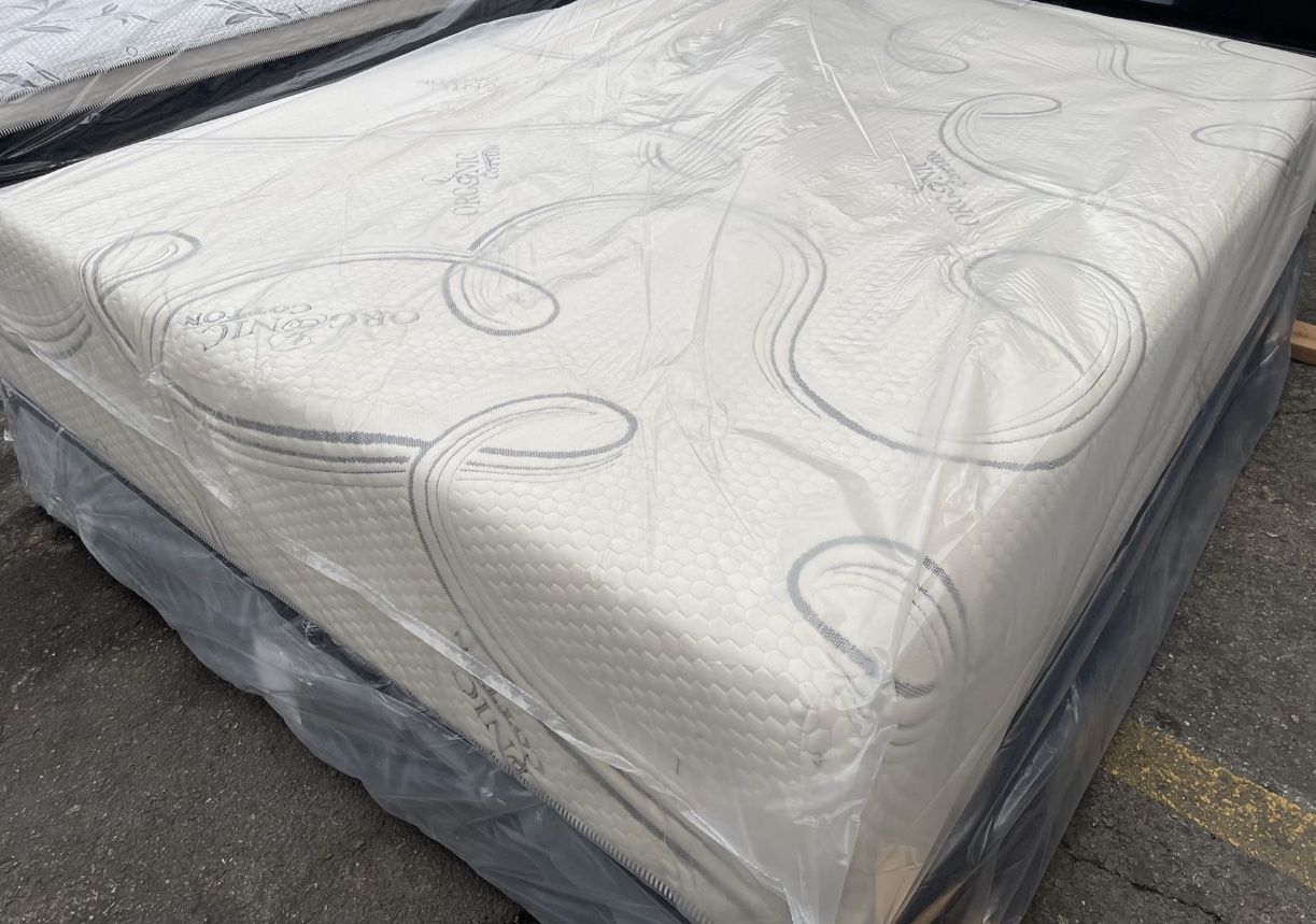 QUEEN MEMORY FOAM MATTS.‼️