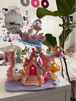 CALICO CRITTER MERMAID CASTLE