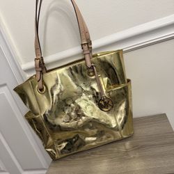 Pretty stuff! Open box never used