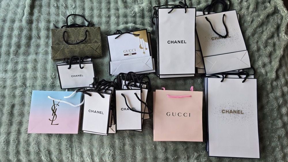 New branded bags Chanel, Gucci, Yves Saint Laurent, different sizes