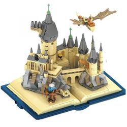 Magic Castle Building Block Set. 732 Pieces