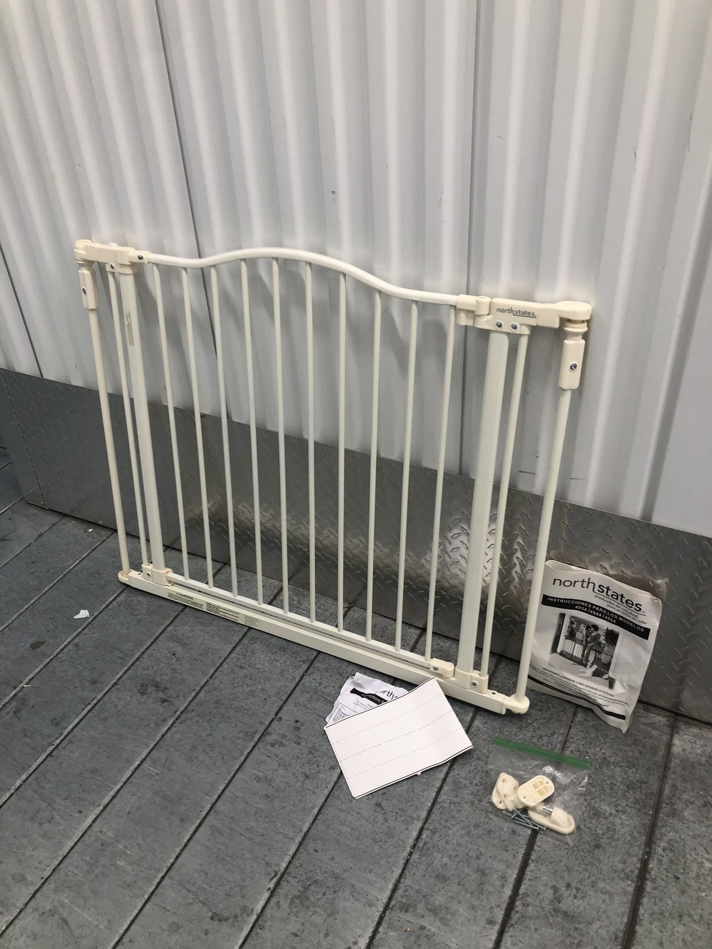 Toddleroo by North States Extra Wide Baby Gate + two extensions