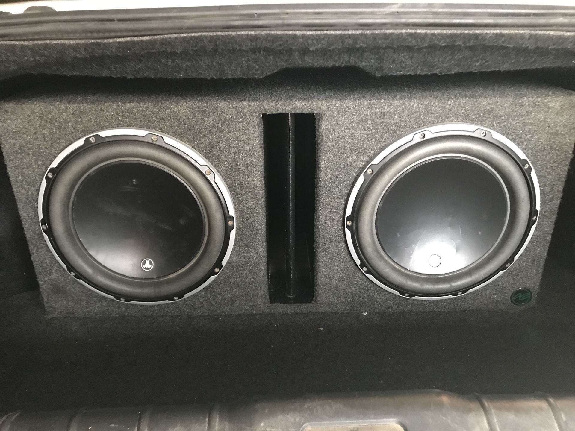 JL Audio w6 12” subwoofers w/ custom box