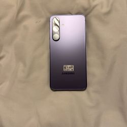 Samsung S24 