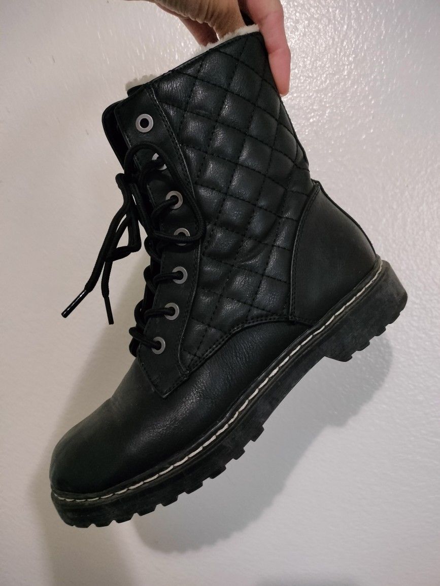Boots $8 New 