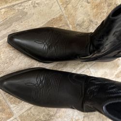 Cowgirl Boots  girls size 6.5
