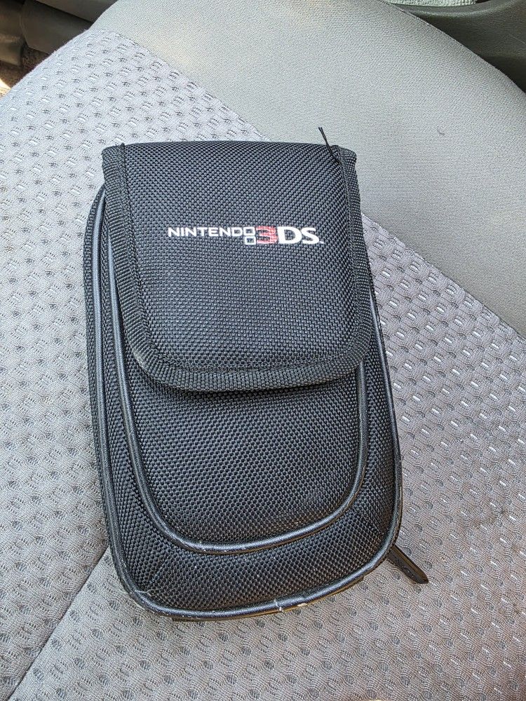 Nintendo 3DS Carrying Case