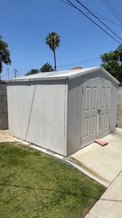 Shed mini garage 10x10 approx Royal