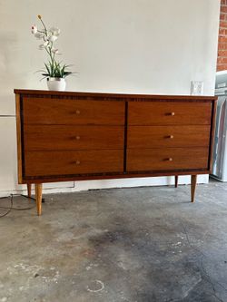 MID CENTURY Long dresser