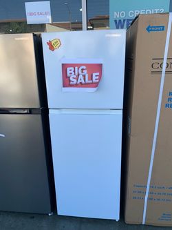 Insignia White Top-Freezer Refrigerator- Great for Compact Units!