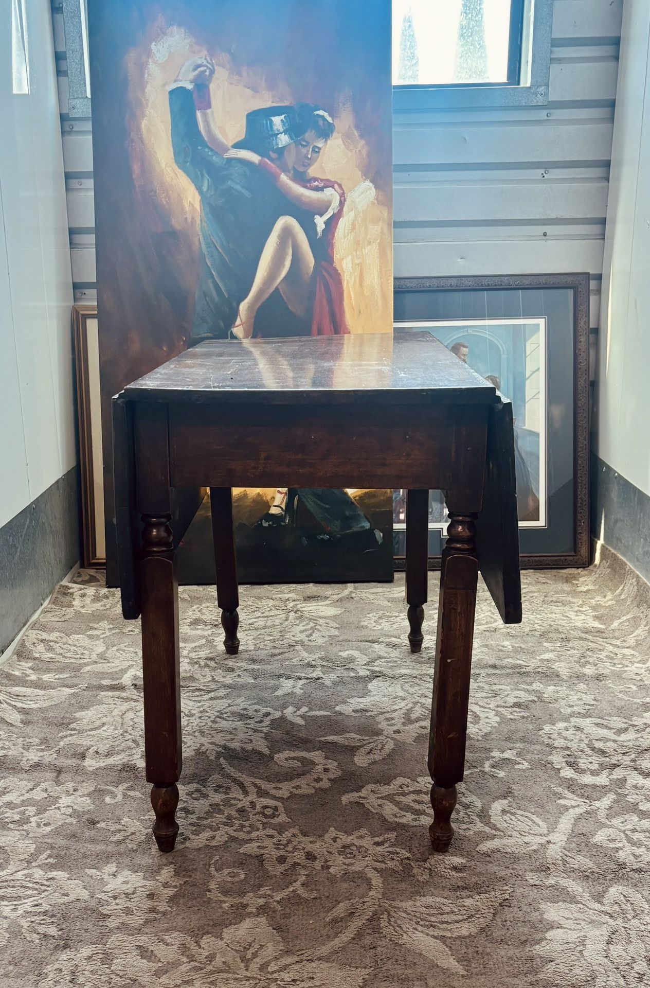Antique Drop Leaf Table, Wood , dining table, Is 47 long 36 broad, very good condition