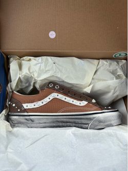 Vans brown pearlized size 9.5 men’s