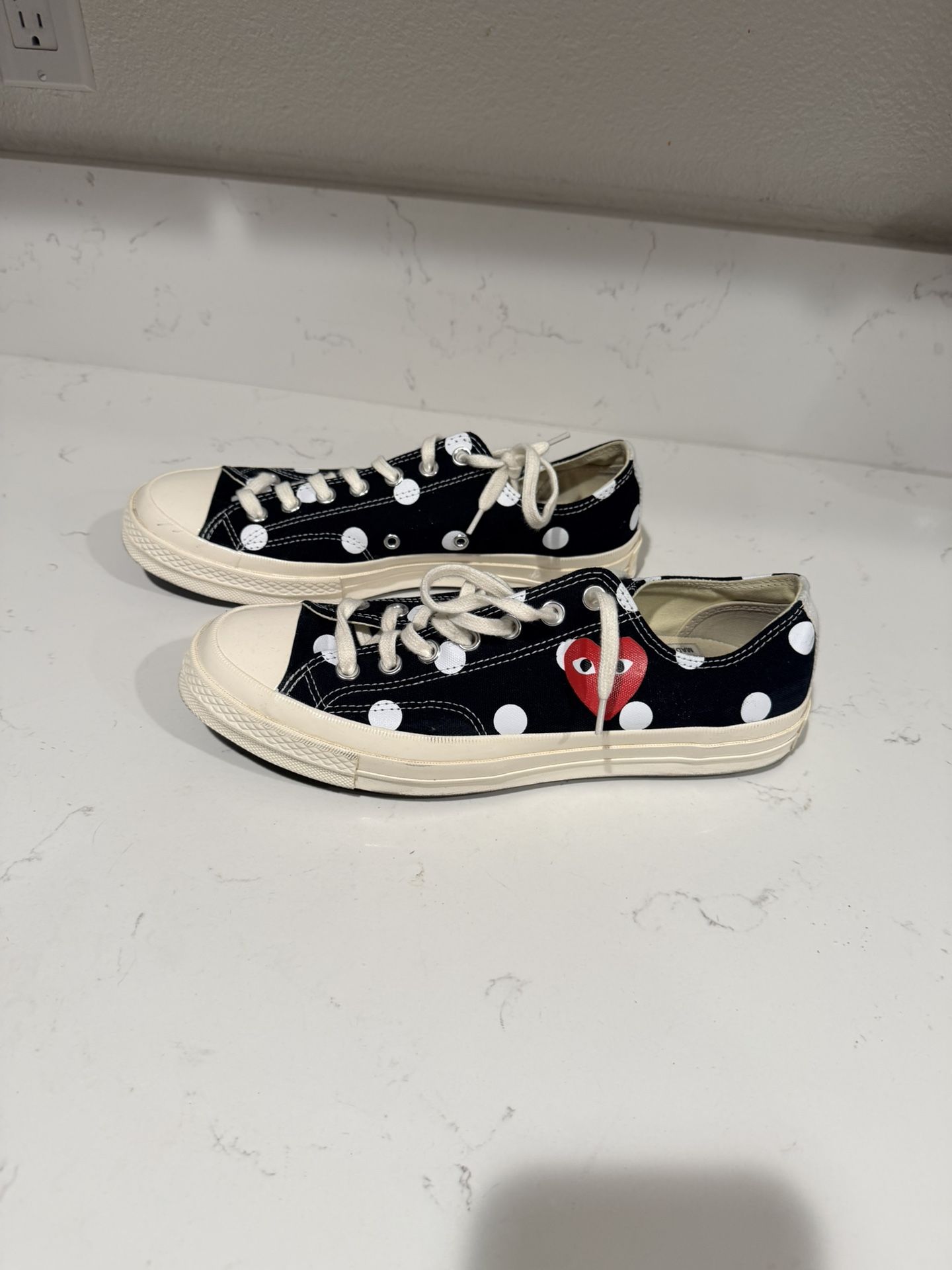  CdG PLAY x Converse Men's Chuck Taylor All Star Polka Dot Low-Top Sneakers