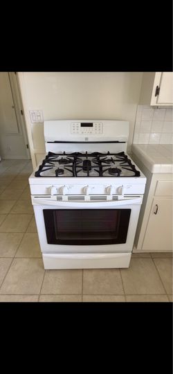 Gas stove