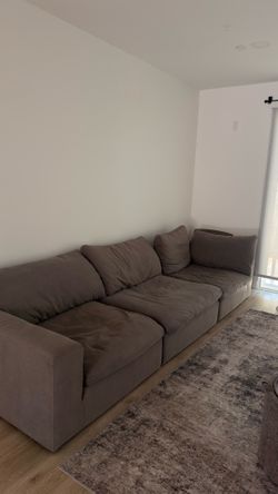 COUCHES FOR SALE !!￼