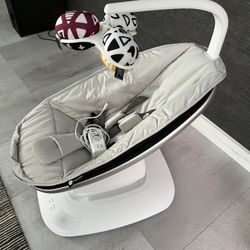 4moms MamaRoo Multi-Motion Baby Swing, Bluetooth Enabled with 5 Unique Motions, Grey