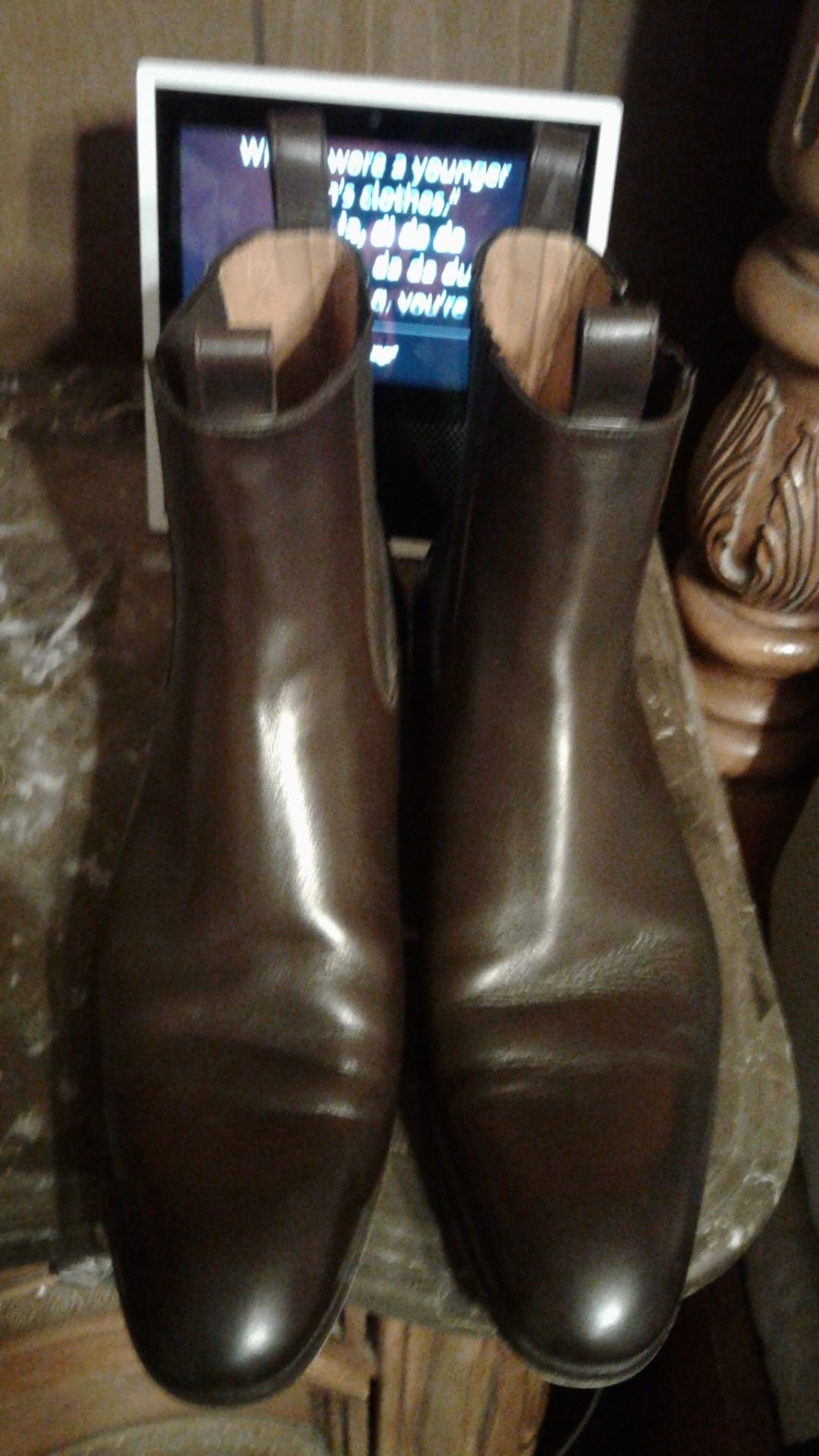 Gucci 9.5 mens boots