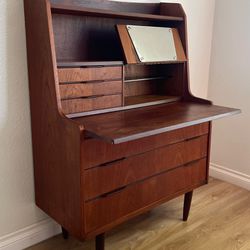 Vintage Mid Century Modern Danish Modern Walnut Secretary Vanity Desk 6 Drawer Dresser