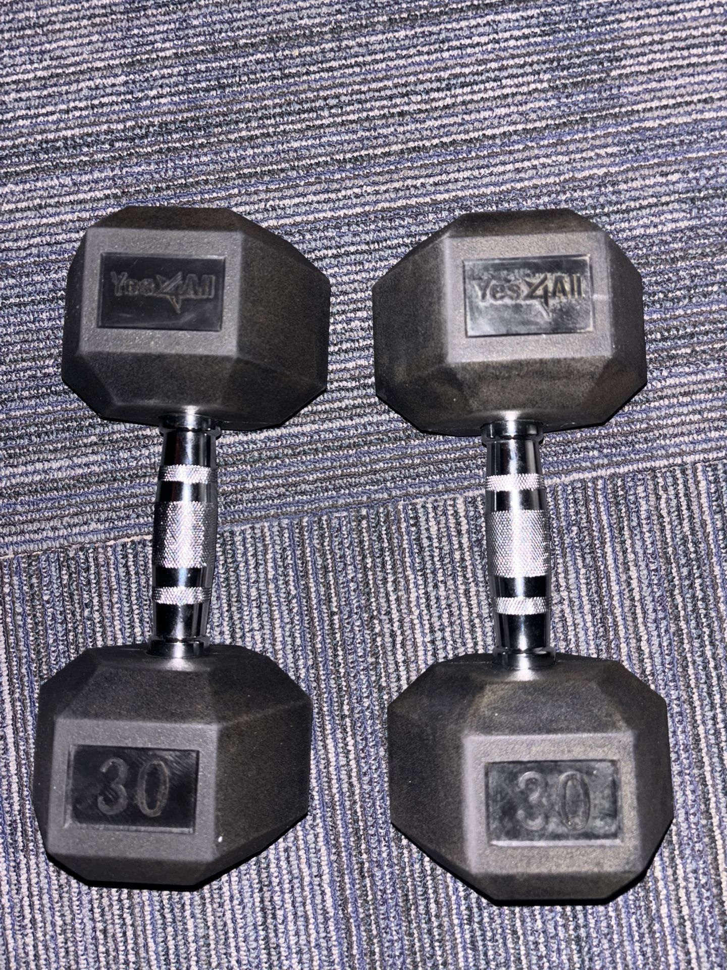 30 Pounds Weight