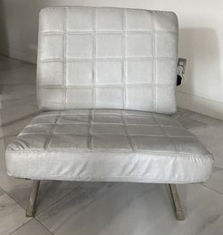 Gray Chair , Very good Condition !!
