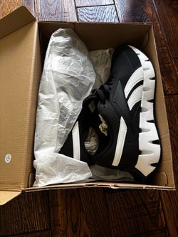 New in box Reebok running shoes size 7