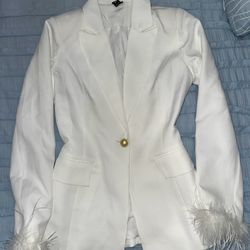 White Blazer 