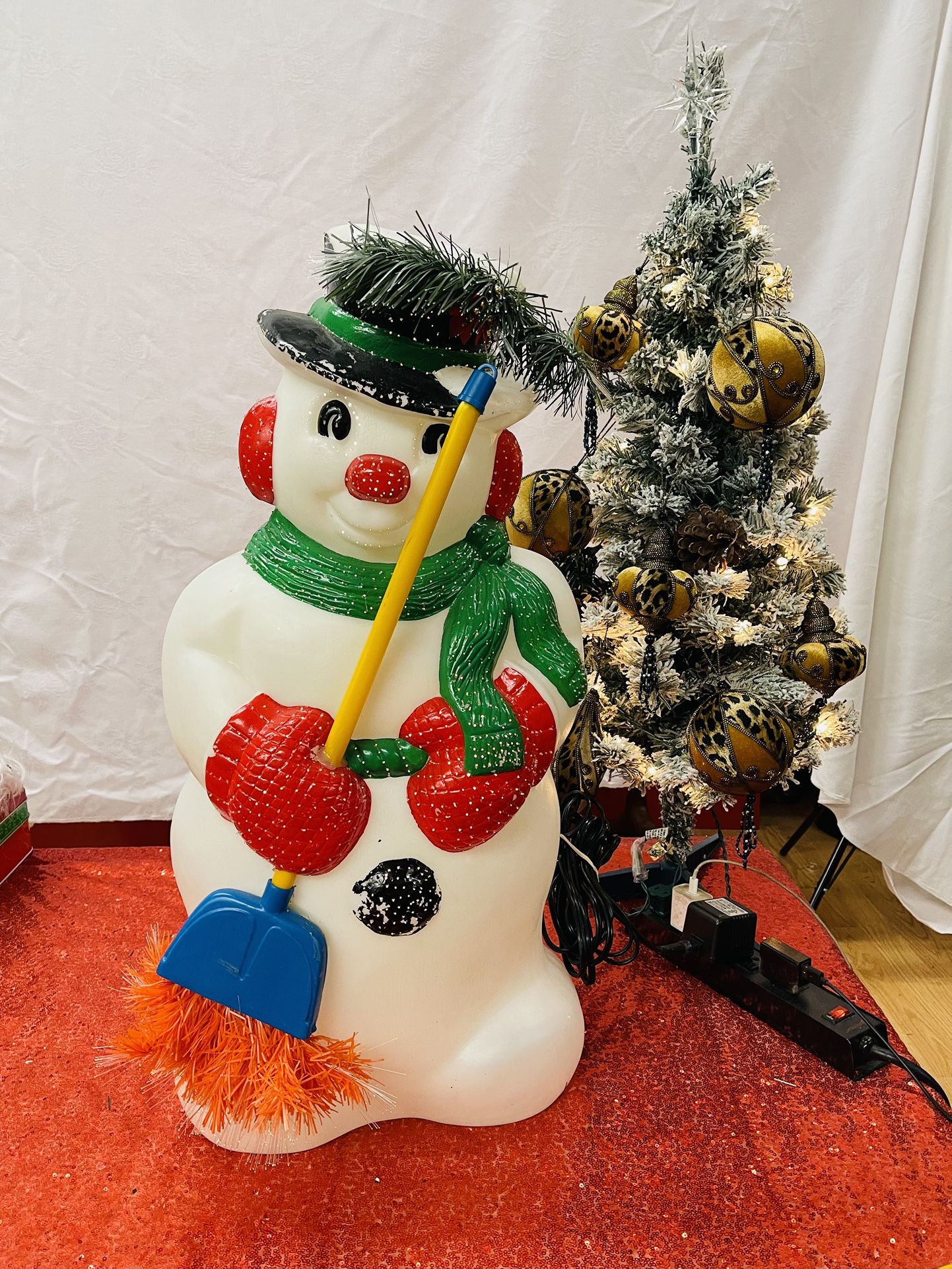 Vintage Blow Mold Snowman In Good Condition $60