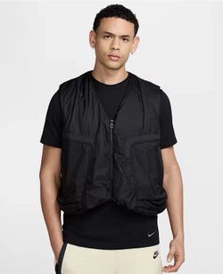 Nike Tech Woven Vest Black Loose Fit Men Size L HM4262-010 Lightweight NWT $180