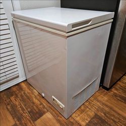 GE Chest Freezer