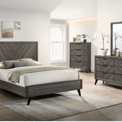 Brand New 4pc Bedroom Set (Queen & King available)