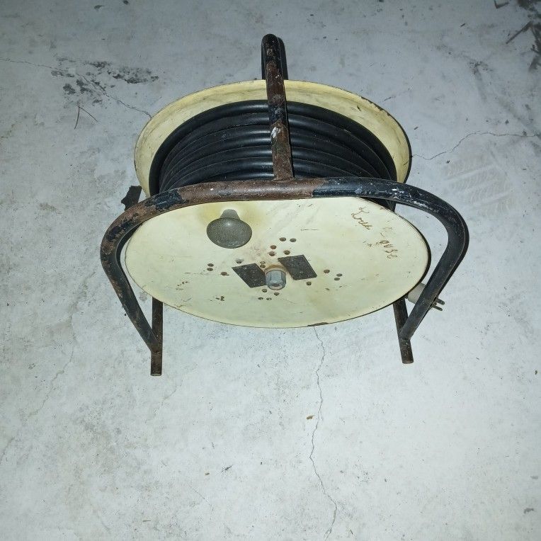 Tree House Extension Cord Reel 100ft