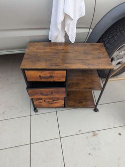 Rolling organizer dresser