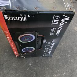 Im Selling This Karaoke Speaker Bluetooth $115 Dollars