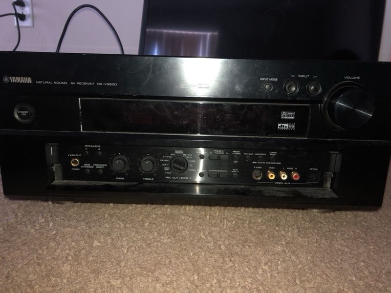 Yamaha RX-V3200 Receiver