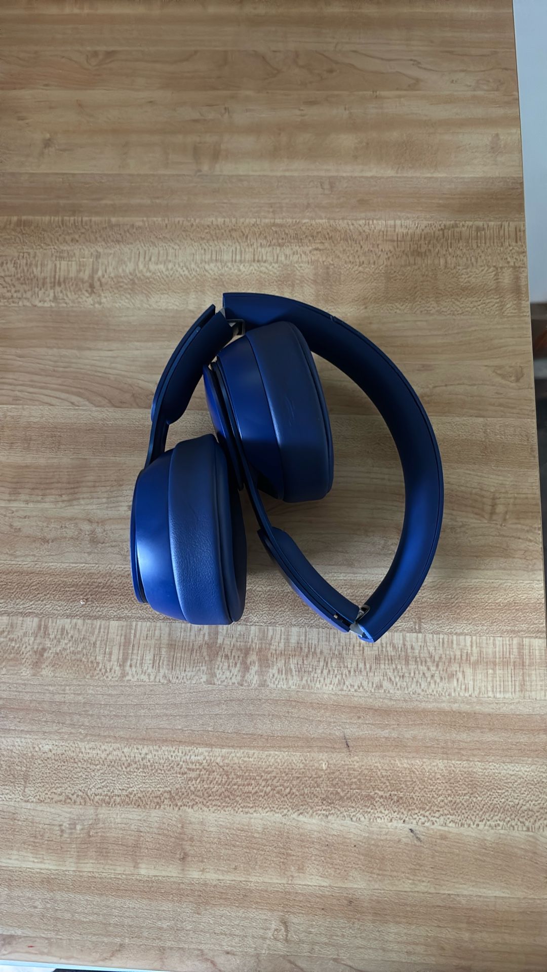 Beats Solo Pro