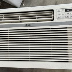 LG (LW1216ER) Window AC 12,000 btu
