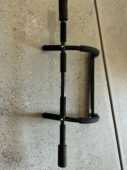 Pull up bar